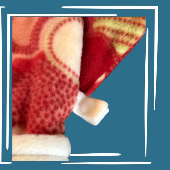 Handmade Fleece Hat and Mitten Set Pink Multi-Size 5-8 years - Picture 3 of 9